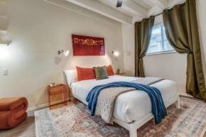 Austin Central Modern Comfort Pet-Friendly